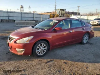 2014 Nissan Altima 2.5 with VIN 1N4AL3AP6EC137982, listed as a Copart auction lot 87043584 with 210,998 mi miles and Salvage Title. Bid and sale history available at carsss.com. Image 1.