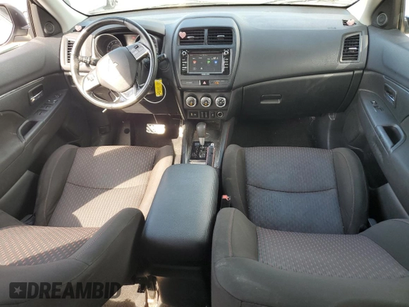 2018 Mitsubishi Outlander ES with VIN JA4AP3AU9JZ025070, listed as a Copart auction lot 61654985 with 122,303 mi miles and Salvage title. Bid and sale history available at DreamBid. Image 8.