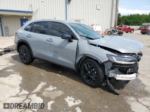 2024 Honda HR-V Sport z VIN 3CZRZ1H54RM760892, wystawiony jako Copart lot #54936985 z przebiegiem 20 220 mil mil oraz Szkoda całkowita • Salvage title. Historia ofert i sprzedaży dostępna na DreamBid. Obrazek 4.