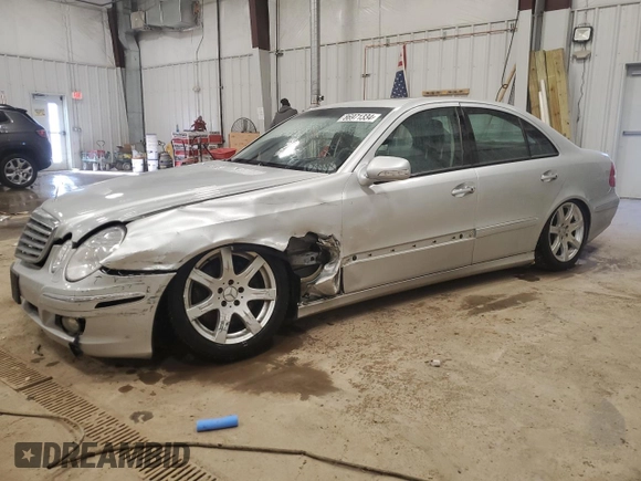 2007 Mercedes-Benz E 550 with VIN WDBUF90X97X214955, listed as a Copart auction lot 86971334 with 144,097 mi miles and Non Repairable. Bid and sale history available at carsss.com. Image 1.