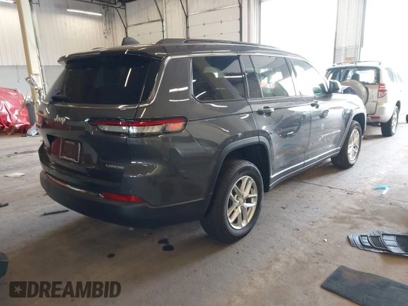 2025 Jeep Grand Cherokee Laredo z VIN 1C4RJKAG4S8631317, wystawiony jako IAAI lot #42141508 z przebiegiem 6 210 mil mil oraz . Historia ofert i sprzedaży dostępna na DreamBid. Obrazek 4.