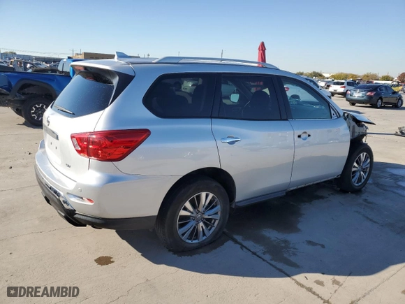 2019 Nissan Pathfinder S with VIN 5N1DR2MN4KC617830, listed as a Copart auction lot 82685194 with 123326 miles and Clean Title. Bid and sale history available at carsss.com. Image 3.
