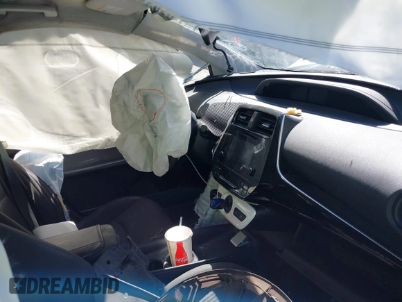 2017 Toyota Prius Two with VIN JTDKBRFU5H3047469, listed as a IAAI auction lot 41845172 with 233,688 mi miles. Bid and sale history available at carsss.com. Image 5.