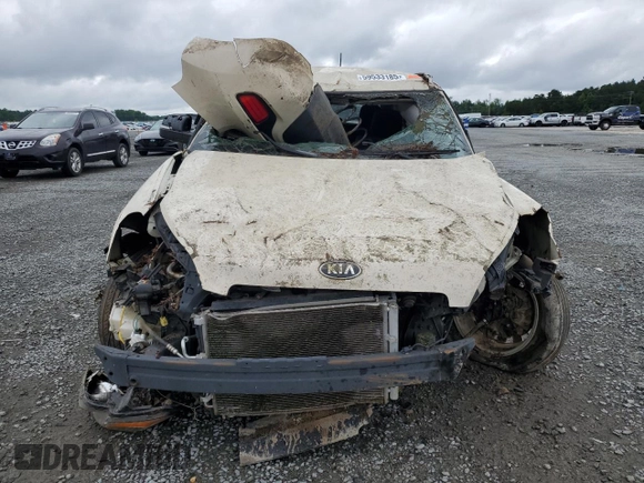 2013 Kia Soul + z VIN KNDJT2A6XD7572992, wystawiony jako Copart lot #59533185 z przebiegiem Nie podano mil oraz Czysty tytuł • Clean title. Historia ofert i sprzedaży dostępna na DreamBid. Obrazek 5.