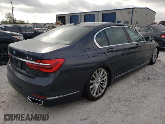 2017 BMW 7 Series 740i xDrive with VIN WBA7E4C5XHGU99064, listed as a Copart auction lot 70792133 with 122,264 mi miles. Bid and sale history available at carsss.com. Image 3.