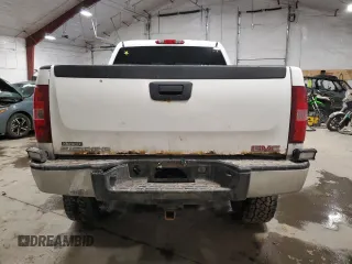 2010 Chevrolet Silverado 1500 LT with VIN 3GCRKSE39AG266291, listed as a Copart auction lot 46483675 with 199,823 mi miles and Salvage Title. Bid and sale history available at DreamBid. Image 6.