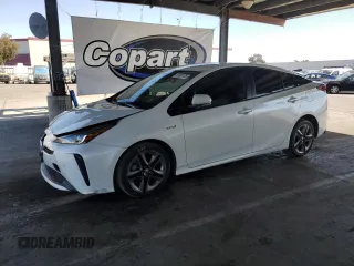 2020 Toyota Prius L Eco z VIN JTDKARFU5L3110839, wystawiony jako Copart lot #58550135 z przebiegiem 209 061 mil mil oraz Szkoda całkowita • Salvage title. Historia ofert i sprzedaży dostępna na DreamBid. Obrazek 1.