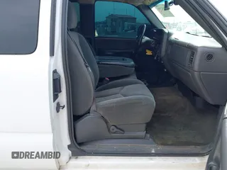 2003 Chevrolet Silverado 1500 LT with VIN 1GCEK19T93E335218, listed as a IAAI auction lot 42142369 with 205,696 mi miles and . Bid and sale history available at DreamBid. Image 5.