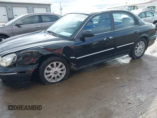 2005 Hyundai Sonata GLS with VIN KMHWF35H15A107824, listed as a IAAI auction lot 41724918 with 109,411 mi miles. Bid and sale history available at carsss.com. Image 14.