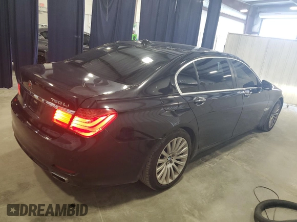 2012 BMW 7 Series 750Li xDrive z VIN WBAKC8C50CC435624, wystawiony jako Copart lot #56664315 z przebiegiem 94 100 mil mil oraz Czysty tytuł • Clean title. Historia ofert i sprzedaży dostępna na DreamBid. Obrazek 3.