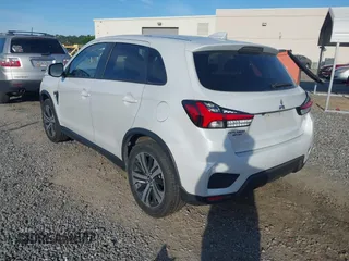 2022 Mitsubishi Outlander SE с VIN JA4APVAU2NU011803, выставлен на аукционе IAAI как лот 42326626 с пробегом 85 580 миль миль и . История ставок и продаж доступна на DreamBid. Изображение 3.