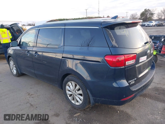 2016 Kia Sedona SX with VIN KNDMC5C10G6158467, listed as a IAAI auction lot 41733034 with 123,306 mi miles and . Bid and sale history available at carsss.com. Image 3.