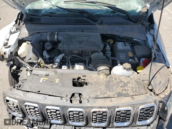 2024 Jeep Compass Latitude z VIN 3C4NJDBN6RT110585, wystawiony jako Copart lot #60543085 z przebiegiem 32 245 mil mil oraz Nie do naprawy • Non repairable. Historia ofert i sprzedaży dostępna na DreamBid. Obrazek 12.