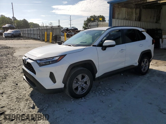 2022 Toyota RAV4 Hybrid XLE z VIN 4T3RWRFV9NU062061, wystawiony jako Copart lot #61571305 z przebiegiem 44 623 mil mil oraz Szkoda całkowita • Salvage title. Historia ofert i sprzedaży dostępna na DreamBid. Obrazek 1.