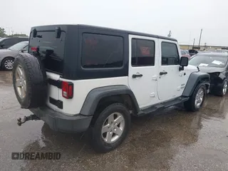2016 Jeep Wrangler Unlimited Sport RHD with VIN 1C4BJWKG8GL271450, listed as a IAAI auction lot 42484670 with 20,364 mi miles and . Bid and sale history available at DreamBid. Image 4.