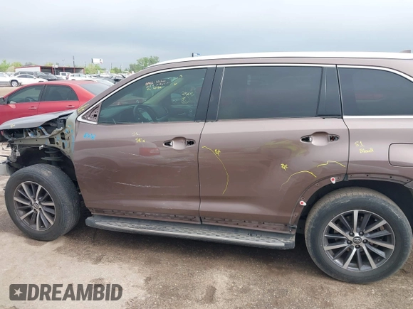 2017 Toyota Highlander XLE with VIN 5TDKZRFH1HS201561, listed as a IAAI auction lot 41841439 with 110,644 mi miles and . Bid and sale history available at DreamBid. Image 18.