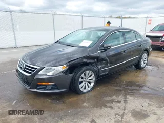2010 Volkswagen CC Lux Plus with VIN WVWHN7AN6AE541937, listed as a IAAI auction lot 42018765 with 107,110 mi miles. Bid and sale history available at carsss.com. Image 17.