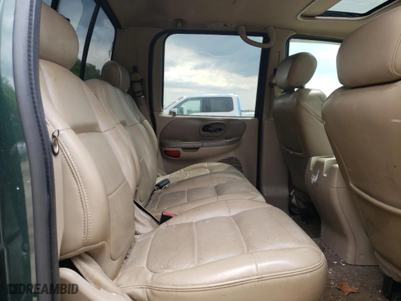 2002 Ford F-150 XLT with VIN 1FTRW07L22KB73631, listed as a Copart auction lot 52759625 with 220,200 mi miles and Clean Title. Bid and sale history available at carsss.com. Image 10.