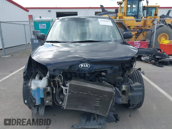 2016 Kia Soul + with VIN KNDJP3A56G7275630, listed as a IAAI auction lot 41906069 with 87,874 mi miles. Bid and sale history available at carsss.com. Image 13.