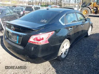 2013 Nissan Altima SV with VIN 1N4AL3AP5DN540080, listed as a IAAI auction lot 42105538 with Not Provided miles and . Bid and sale history available at carsss.com. Image 4.