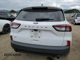 2022 Ford Escape SE z VIN 1FMCU0G62NUA27725, wystawiony jako Copart lot #54565745 z przebiegiem 116 660 mil mil oraz Szkoda całkowita • Salvage title. Historia ofert i sprzedaży dostępna na DreamBid. Obrazek 6.