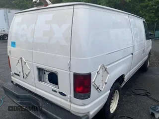 2010 Ford Econoline Cargo Commercial z VIN 1FTNE1EWXADA91640, wystawiony jako IAAI lot #42567163 z przebiegiem 203 011 mil mil oraz . Historia ofert i sprzedaży dostępna na DreamBid. Obrazek 5.