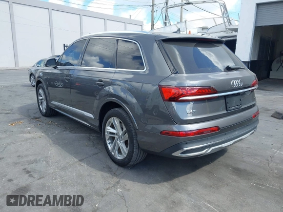 2020 Audi Q7 Premium with VIN WA1AXAF72LD011535, listed as a IAAI auction lot 41554635 with 48,970 mi miles. Bid and sale history available at carsss.com. Image 3.