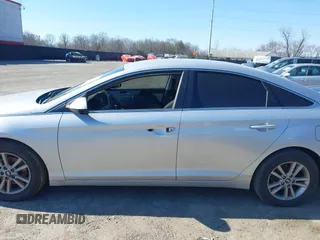 2015 Hyundai Sonata SE z VIN 5NPE24AF0FH161034, wystawiony jako IAAI lot #41640925 z przebiegiem 223 268 mil mil oraz . Historia ofert i sprzedaży dostępna na DreamBid. Obrazek 13.