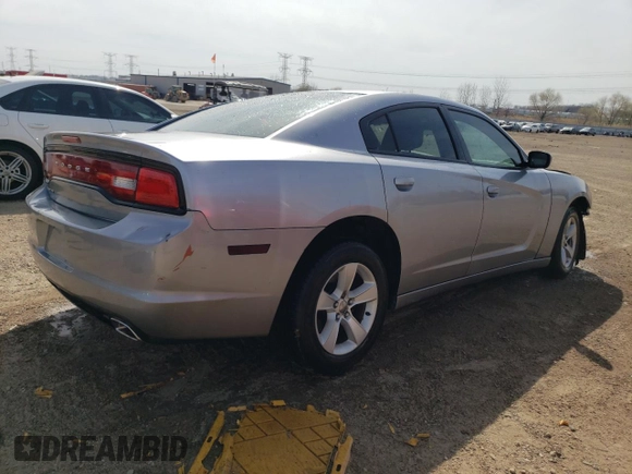 2013 Dodge Charger SE z VIN 2C3CDXBG4DH689616, wystawiony jako Copart lot #52802325 z przebiegiem 91 471 mil mil oraz Szkoda całkowita • Salvage title. Historia ofert i sprzedaży dostępna na DreamBid. Obrazek 3.