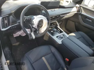 2024 Mazda CX-90 S Premium z VIN JM3KKDHC6R1183914, wystawiony jako Copart lot #88132065 z przebiegiem Nie podano mil oraz Szkoda całkowita • Salvage title. Historia ofert i sprzedaży dostępna na DreamBid. Obrazek 8.