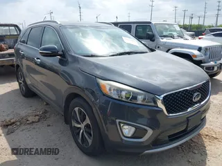 2018 Kia Sorento EX с VIN 5XYPH4A55JG395796, выставлен на аукционе IAAI как лот 42121564 с пробегом 128 133 миль миль и . История ставок и продаж доступна на DreamBid. Изображение 1.