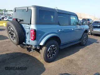 2024 Ford Bronco Outer Banks z VIN 1FMDE8BH3RLB41205, wystawiony jako IAAI lot #42558633 z przebiegiem 1 457 mil mil oraz . Historia ofert i sprzedaży dostępna na DreamBid. Obrazek 4.