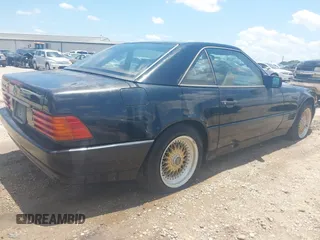1992 Mercedes-Benz 500 с VIN WDBFA66E2NF064248, выставлен на аукционе IAAI как лот 42554145 с пробегом Не указан миль и . История ставок и продаж доступна на DreamBid. Изображение 4.