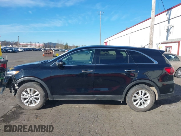 2019 Kia Sorento L with VIN 5XYPG4A36KG574285, listed as a IAAI auction lot 41647367 with 74,808 mi miles. Bid and sale history available at carsss.com. Image 14.