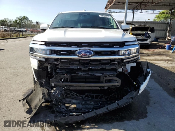 2024 Ford Expedition Max Limited with VIN 1FMJK1K87REA39476, listed as a Copart auction lot 51075695 with 36,308 mi miles and Clean title. Bid and sale history available at DreamBid. Image 5.