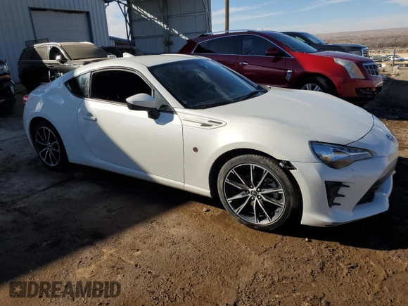 2020 Toyota 86 z VIN JF1ZNAA14L8752611, wystawiony jako Copart lot #82995104 z przebiegiem Nie podano mil oraz Nie do naprawy • Non repairable. Historia ofert i sprzedaży dostępna na DreamBid. Obrazek 4.