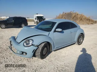 2013 Volkswagen Beetle 2.5L с VIN 3VWJX7AT6DM602838, выставлен на аукционе Copart как лот 82165624 с пробегом 101 188 миль миль и Списание • Salvage title. История ставок и продаж доступна на DreamBid. Изображение 1.