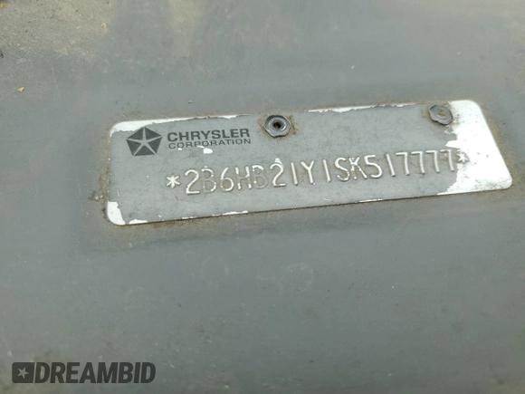 1995 Dodge Cargo z VIN 2B6HB21Y1SK517777, wystawiony jako Copart lot #54085494 z przebiegiem 210 624 mil mil oraz Nie do naprawy • Non repairable. Historia ofert i sprzedaży dostępna na DreamBid. Obrazek 13.