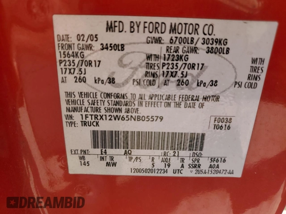 2005 Ford F-150 STX z VIN 1FTRX12W65NB05579, wystawiony jako Copart lot #53344105 z przebiegiem 275 002 mil mil oraz Szkoda całkowita • Salvage title. Historia ofert i sprzedaży dostępna na DreamBid. Obrazek 14.