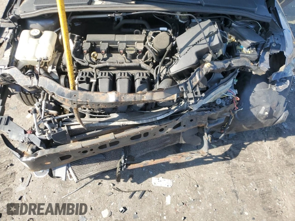 2014 Ford Focus SE z VIN 1FADP3K28EL104745, wystawiony jako Copart lot #54496215 z przebiegiem 154 565 mil mil oraz Szkoda całkowita • Salvage title. Historia ofert i sprzedaży dostępna na DreamBid. Obrazek 11.