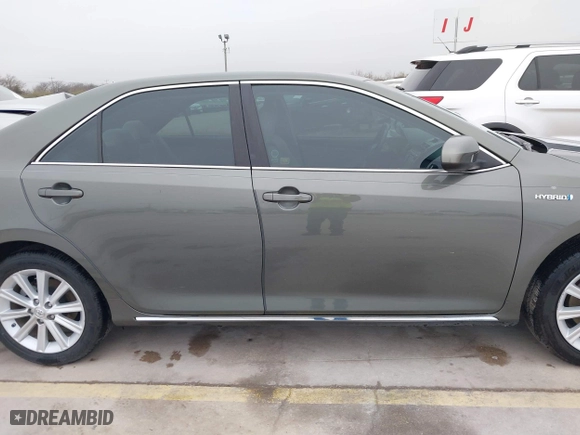 2014 Toyota Camry Hybrid LE with VIN 4T1BD1FK8EU102685, listed as a IAAI auction lot 41469306 with 91,606 mi miles. Bid and sale history available at carsss.com. Image 13.