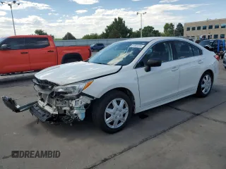 2017 Subaru Legacy z VIN 4S3BNAA64H3056911, wystawiony jako Copart lot #61802015 z przebiegiem 82 265 mil mil oraz Szkoda całkowita • Salvage title. Historia ofert i sprzedaży dostępna na DreamBid. Obrazek 1.