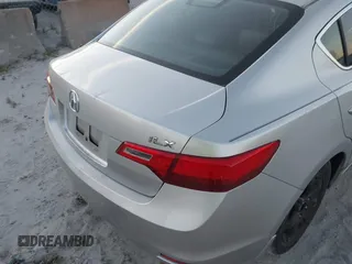 2013 Acura ILX with VIN 19VDE1F39DE010087, listed as a IAAI auction lot 41832973 with 214,137 mi miles. Bid and sale history available at carsss.com. Image 19.