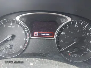 2020 Nissan Pathfinder S with VIN 5N1DR2AN0LC615921, listed as a IAAI auction lot 41932744 with 124,890 mi miles. Bid and sale history available at carsss.com. Image 7.