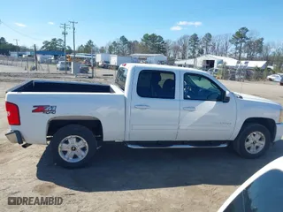 2010 Chevrolet Silverado 1500 LT with VIN 3GCRKSE35AG262187, listed as a IAAI auction lot 41883053 with 156,505 mi miles. Bid and sale history available at carsss.com. Image 13.