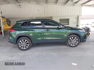 2023 Toyota Corolla Cross XLE с VIN 7MUDAAAGXPV063698, выставлен на аукционе IAAI как лот 42181158 с пробегом 22 983 миль миль и . История ставок и продаж доступна на DreamBid. Изображение 13.