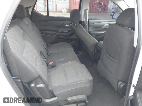 2020 Chevrolet Traverse LS with VIN 1GNEVFKW8LJ185870, listed as a IAAI auction lot 41415934 with 69,993 mi miles. Bid and sale history available at carsss.com. Image 8.