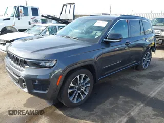 2024 Jeep Grand Cherokee Overland with VIN 1C4RJHDG6R8594991, listed as a IAAI auction lot 41633066 with 14,437 mi miles. Bid and sale history available at carsss.com. Image 18.
