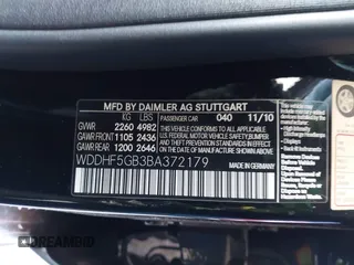 2011 Mercedes-Benz E-Class E 350 Luxury with VIN WDDHF5GB3BA372179, listed as a IAAI auction lot 42014896 with 83,766 mi miles. Bid and sale history available at carsss.com. Image 9.