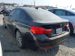2017 BMW 4 Series 430i z VIN WBA4F7C30HG787546, wystawiony jako IAAI lot #42425058 z przebiegiem 87 507 mil mil oraz . Historia ofert i sprzedaży dostępna na DreamBid. Obrazek 3.